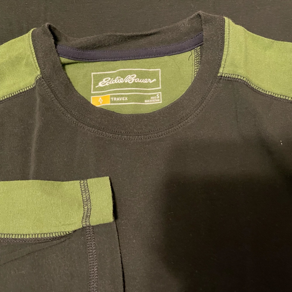 EDDIE BAUER TRAVEX LOOKOUT SPORT ACTIVEWEAR LONG SLEEVE DARK GREEN T-SHIRT SMALL